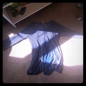3/4 sleeve shirt